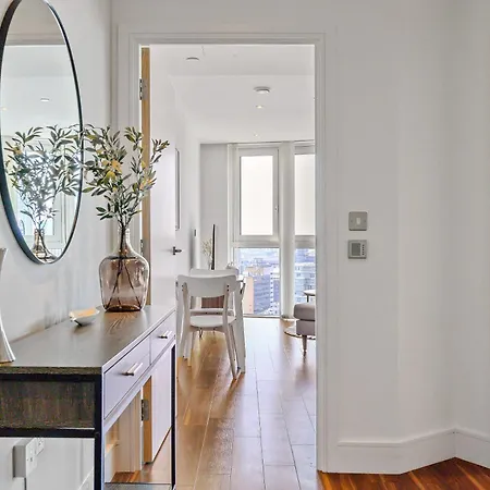 Stunning 1-Bed Apartment In London
